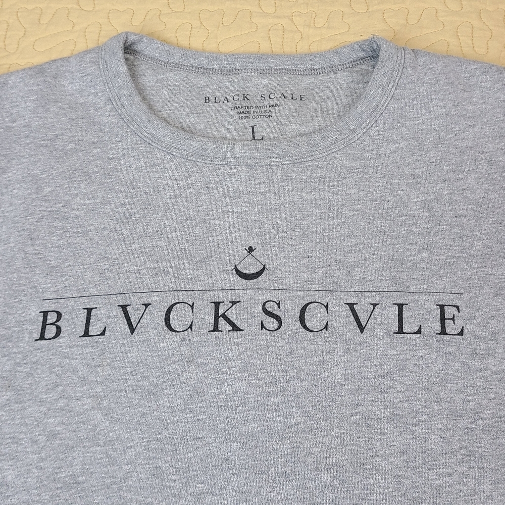 Black Scale Multinational logo crew neck sweatshirt size L